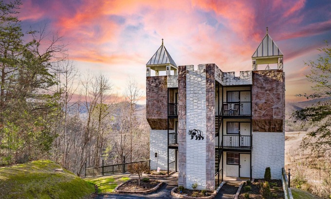 Caton Condominio | Dolly's Castle unit 3
