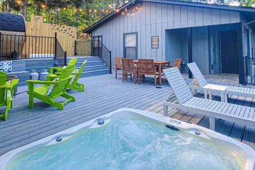 Caton Casa | Dolly's Outdoor Oasis