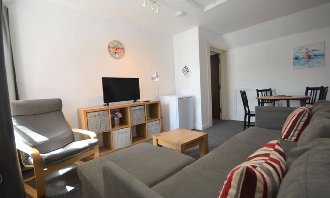Tobermory Apartamento | Dolphin Apartment located on Tobermory High Street