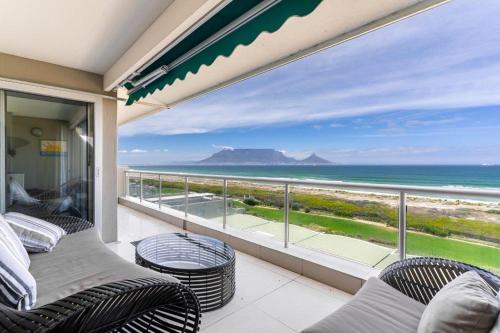 Bloubergstrand Apartamento | Dolphin Beach Penthouse