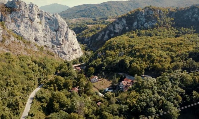 Nisava District Cabina | Dom sa pogledom Jela