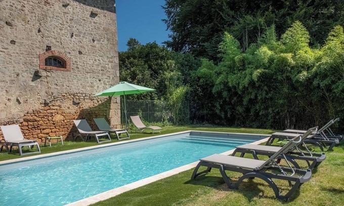 La Jonchere-Saint-Maurice Casa | Domaine du Vignau, casa de encanto y tradición
