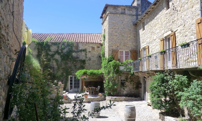 Saint-Jean-d'Alcapies Cama Y Desayuno | Domaine d'Alcapiès
