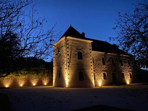 Saint-Cyprien Cama Y Desayuno | Domaine de Cazal - Chambres d'Hôtes avec piscine au cœur de 26 hectares de nature préservée