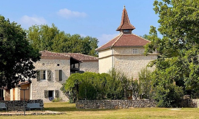 Septfonds Otro | Domaine de fangal 4* - 10p - dovecote+house, air-conditioned, private 25 m pool