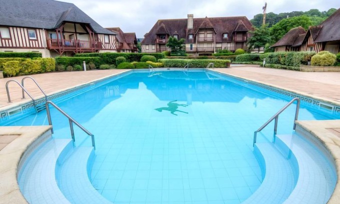 Deauville Casa | Domaine de Clairefontaine by Interhome