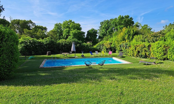 Nabinaud Casa | Domaine de la Ferrière "Maison Turquoise