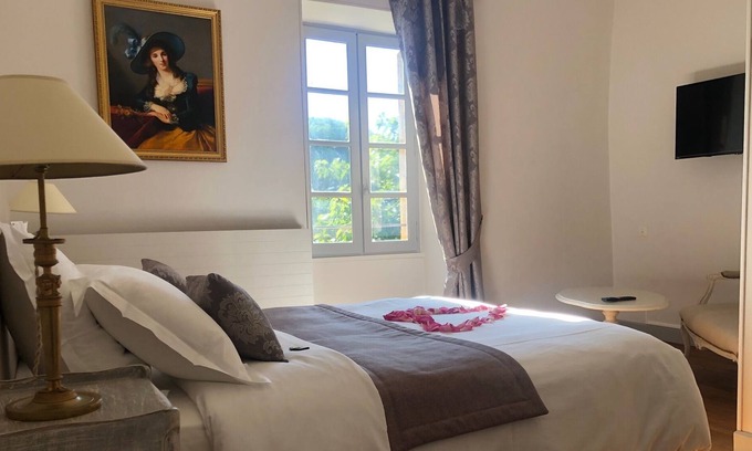 Caylus Cama Y Desayuno | Domaine de Monplaisir, a prestigious place