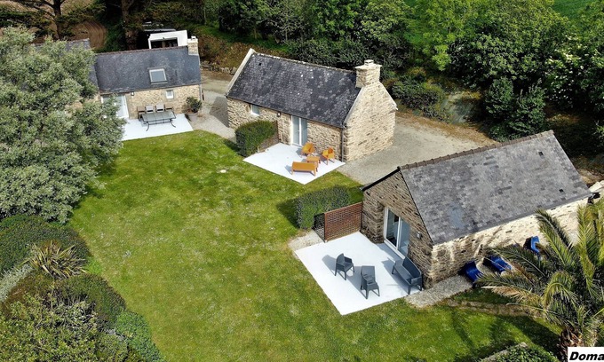 Plouguin Cabaña | Domaine des Abers***covered, heated swimming pool close to the sea.