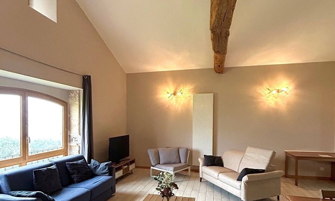 Sarcey Casa | Domaine du Buisson, charming gites in the heart of Beaujolais