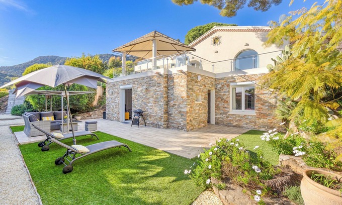 Le Lavandou Apartamento | Domaine du Soleil apartment, 5 minutes from the beach!