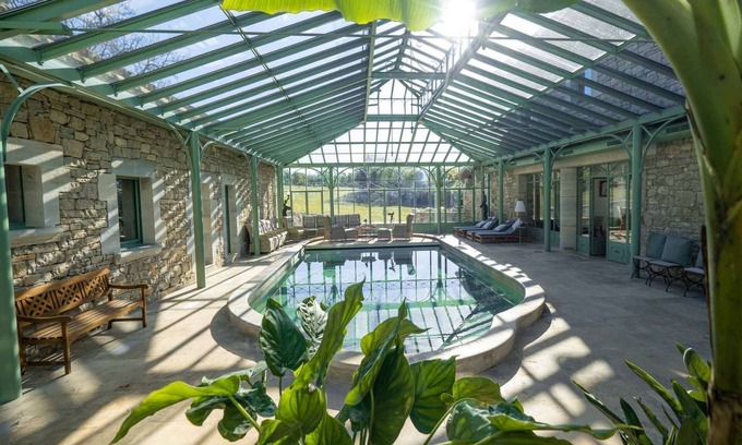 Saint-Antonin Noble Val Villa | Mas des Sylves heated indoor swimming pool in an exceptional natural setting