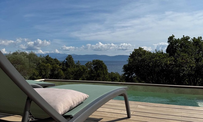 Coti-Chiavari Villa | Domaine l'Albitru, waterfront villa
