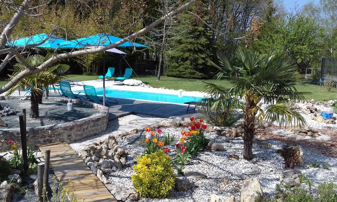 Chadenac Casa | Domaine L'Albizia