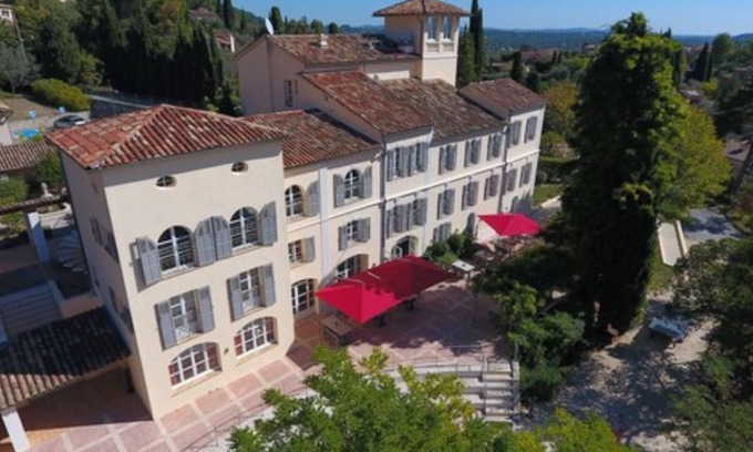Peymeinade Hotel | La Tour Carrée – Grasse Sud