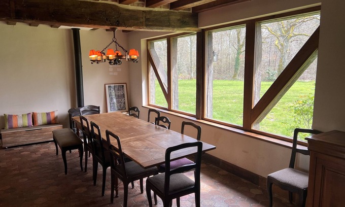 Brinon-sur-Sauldre Casa | Domaine Les Muids - Gîte "les Oiseaux". Piscine et Forêt Privée Proche de Paris