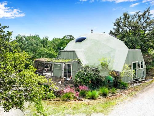 Fischer Casa | Dome River House