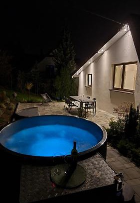 Bystra Casa | Domek Koziołek przy szlaku, Szyndzielnia, Klimczok, Szczyrk, Bania