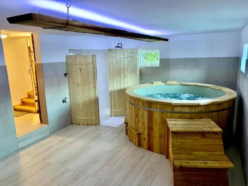 Stronie Slaskie Casa | Domek Monte Black z jacuzzi i sauną fińską
