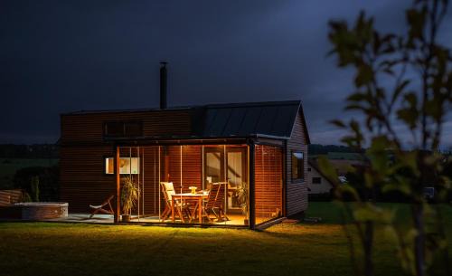 Trebihost Cabina | Domek pod Zvičinou