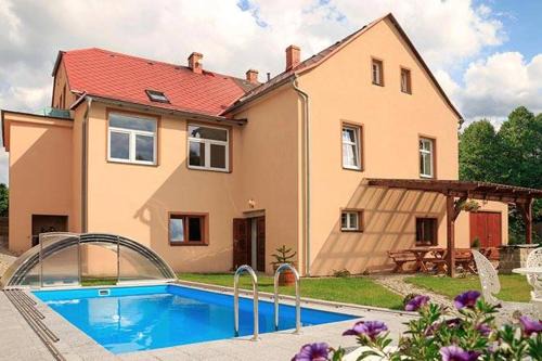 Krasna Lipa Casa | Domek U rybníčku