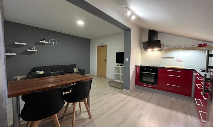 Rychnov nad Kneznou Apartamento | Domek u tří kočiček