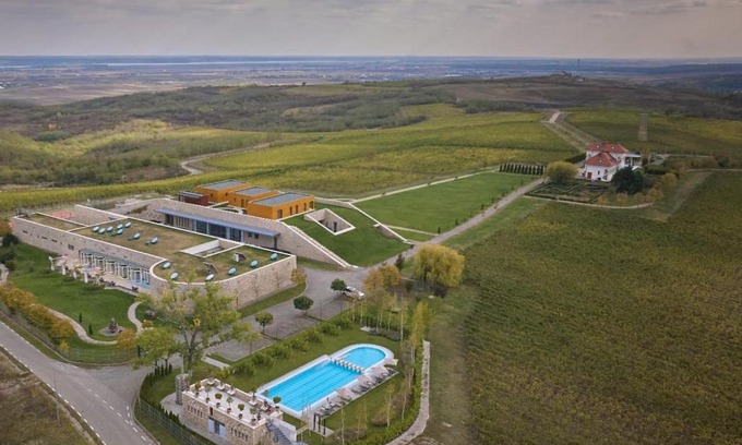 Dragasani Casa | Domeniul Vila Dobrusa - Crama AVINCIS