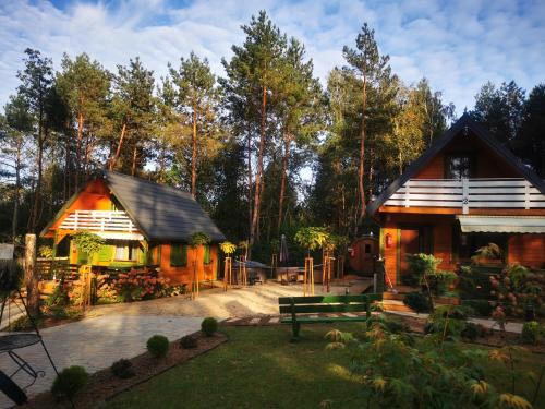 Rakow Chalet De Esquí | Domki całoroczne z baliami i sauną Leśny Czar
