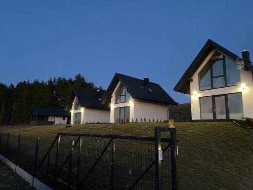 Lipnica Casa | Domki U Zbyszka nad jeziorem z balią ogrodową!