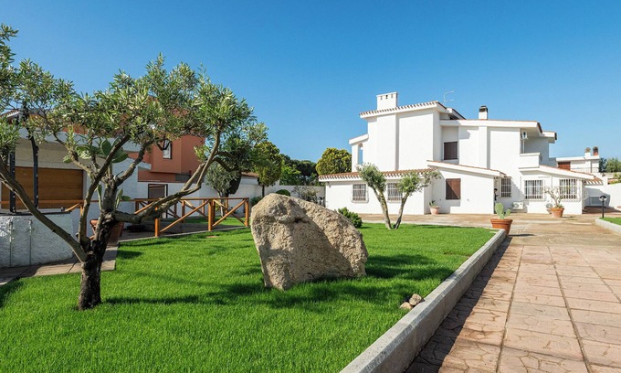 Quartu Sant'Elena Casa | Domo de su Soli by Propertize