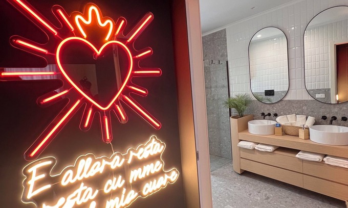 Naples City Centre Apartamento | DOMUS MARIA VITTORIA "THE HEARTH OF NAPLES"