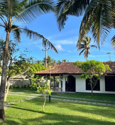 Ekala Casa | Dona's Villa, Coastal Tropical House