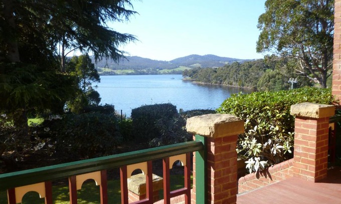 Castle Forbes Bay Cama Y Desayuno | Donalea Bed and Breakfast & Riverview Apartment
