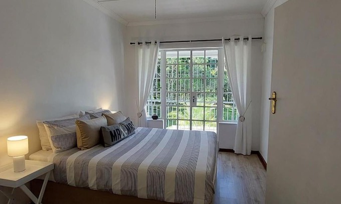 Beacon Bay Casa | Donkin Parkview 3 bedroom townhouse