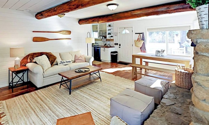 Donner Lake Woods Cabaña | Linda Donner Lake Cottage | Admite mascotas | Por el lago