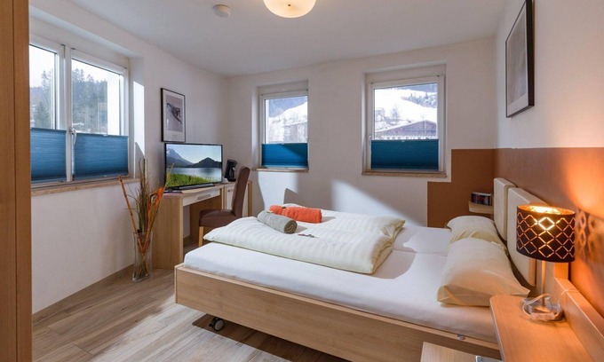 Scheffau am Wilden Kaiser Cabaña | Doppelzimmer mit Bad ÜF - Haus Romeo - Alpine Gay Resort