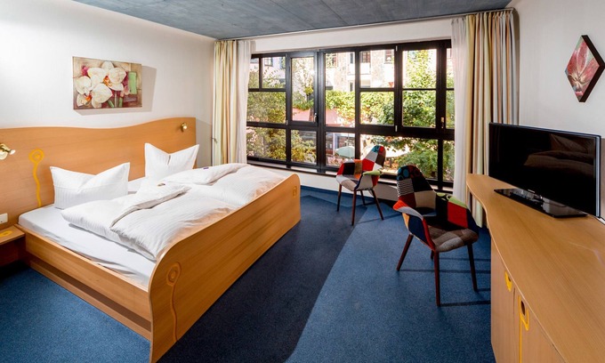 Magdeburg Casa | Doppelzimmer Basic - Arthotel Magdeburg Gmbh