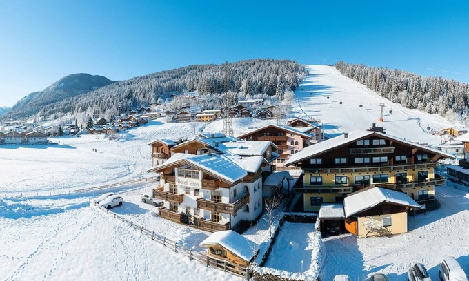 Hundsdorfl Casa | Doppelzimmer Basic - B&B Hotel Die Bergquelle