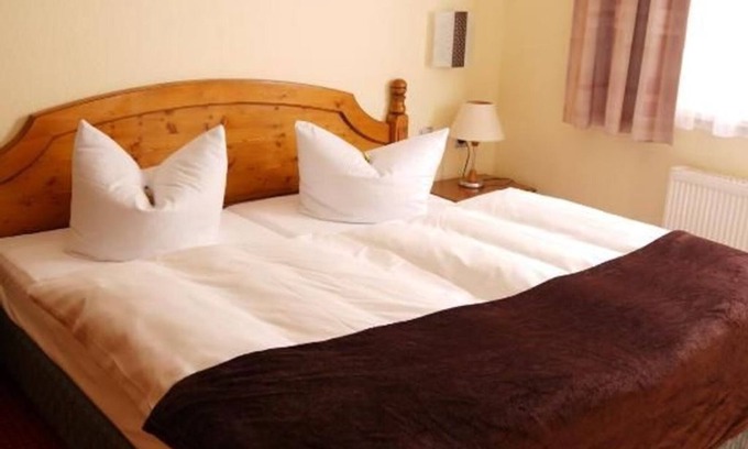 Vetschau/Spreewald Casa | Doppelzimmer 2 Altbau, Dusche/ WC - Hotel Garni zum Alten Ratskeller Vetschau