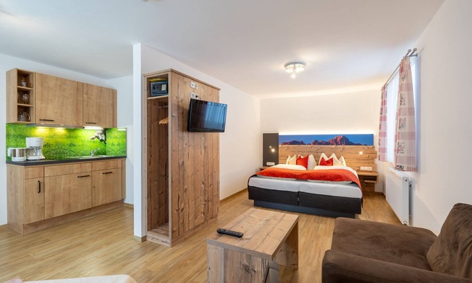 Nesselwaengle Apartamento | Doppelzimmer Deluxe - Appartments und Pension Mariandl