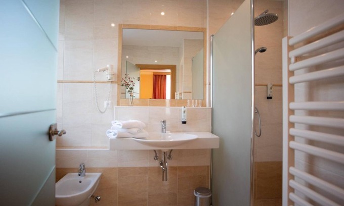 Althofen Cama Y Desayuno | Doppelzimmer, Dusche, WC, Nichtraucher - Bed and Breakfast Mittelkärnten