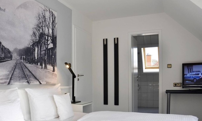 Moelln Cama Y Desayuno | Doppelzimmer mit Dusche, WC - Haus Luisenhof, Pension