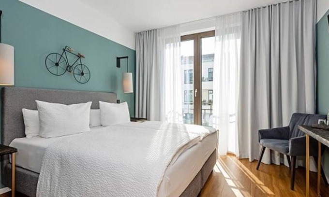 Bad Saarow Apartamento | Doppelzimmer Terrasse, Dusche / WC - Velotel Bad Saarow