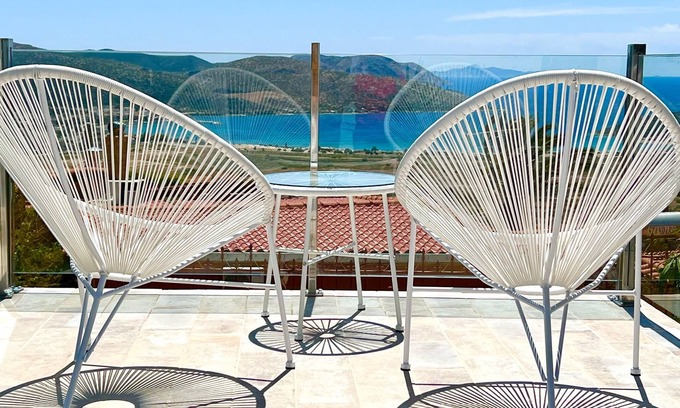 Anavyssos Cabaña | Dora's Retreat