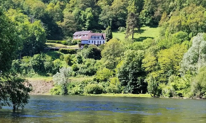 Beaulieu-sur-Dordogne Apartamento | Dordogne Panorama “Magnifique”, Heated Pool.