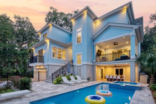 North Forest Beach Casa | Dory by AvantStay Walk to the Beach Luxe Home