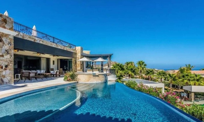 San Jose del Cabo Villa | Epic Golf Villa in Upscale Puerto Los Cabos