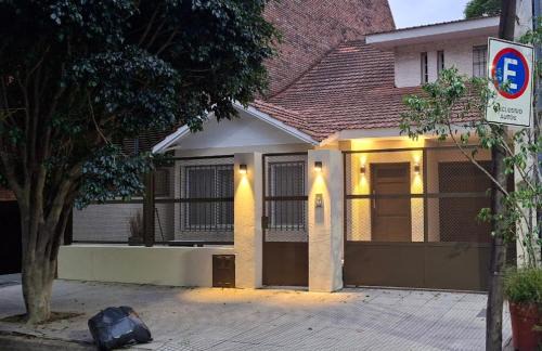 Vicente Lopez Apartamento | Dos habitaciónes independientes con baño privado en casa familiar