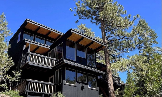 Upper Moonridge Casa | Double Family Home at the Top of Moonridge (Pet Friendly)