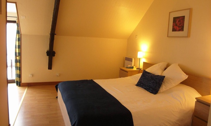 Les Champs-Geraux Casa | Cama de Matrimonio o Dos Camas-Estándar-Baño privado-Vista al patio